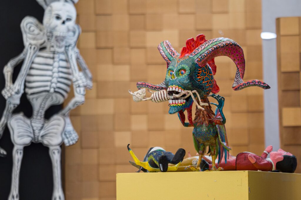 Pedro Linares creó los alebrijes para librarse de las pesadillas 8 Pedro Linares alebrijes Diego Rivera cartonería art