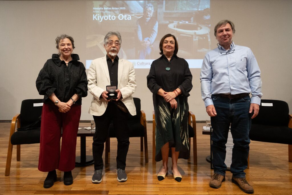 Kiyoto Ota: el artista silencioso que no le tiene miedo a la dificultad 10 Kiyoto Ota Medalla Bellas Artes escultor japoteco