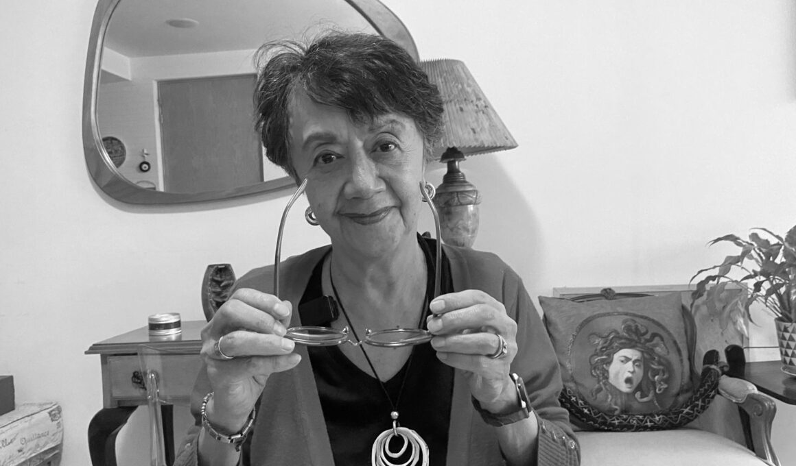 Maritza López John O’Leary Medalla Mérito Fotografa