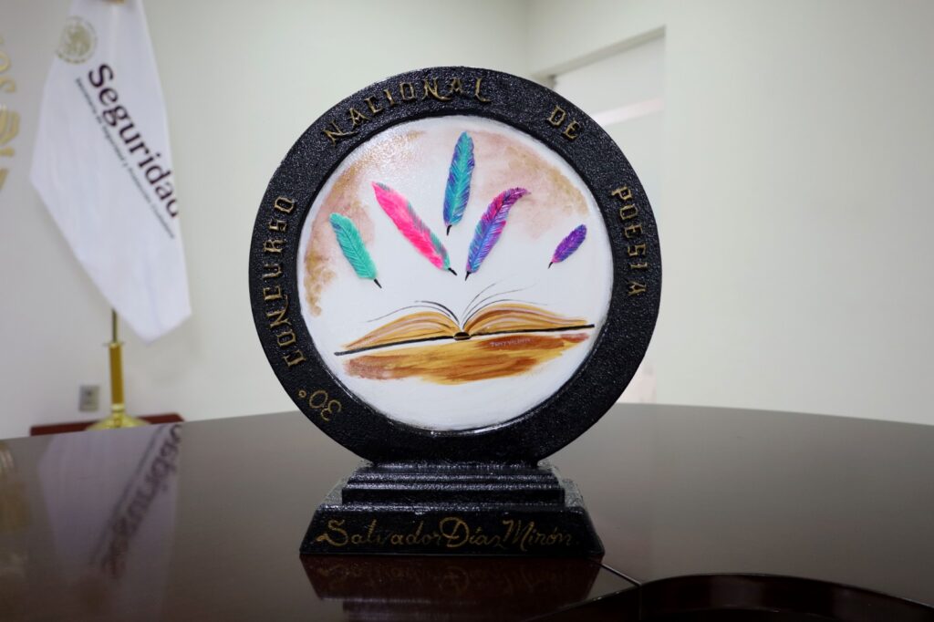 Gana concurso de cuento José Revueltas prisionera de Nuevo León 7 cuento José Revueltas poesía Salvador Díaz carceles