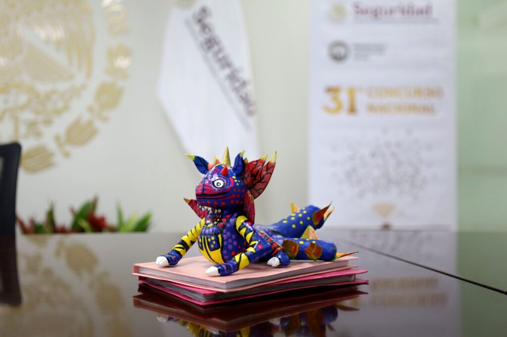 Gana concurso de cuento José Revueltas prisionera de Nuevo León 8 cuento José Revueltas poesía Salvador Díaz carceles