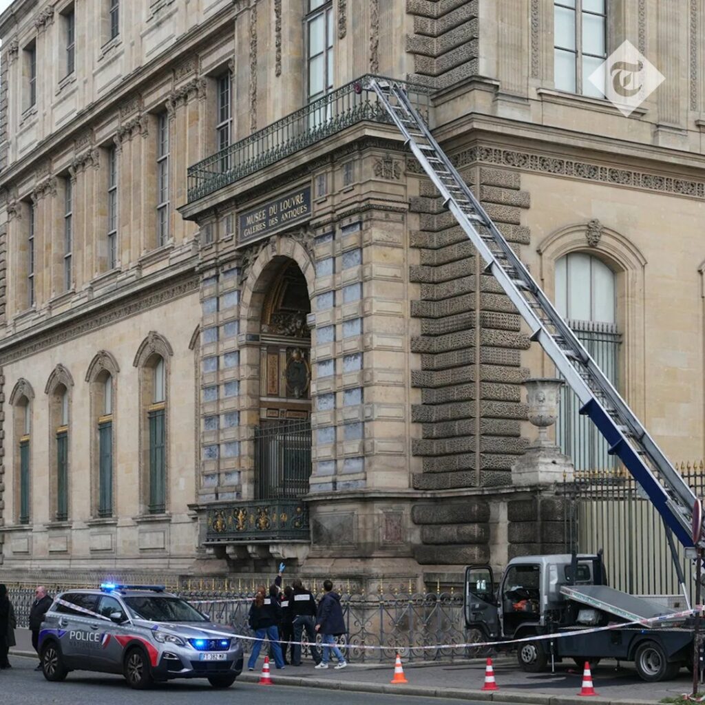 Robo al Louvre: 8 joyas, 7 minutos, 0 heridos 9 Robo Louvre joyas corona napoleon Bonaparte francia
