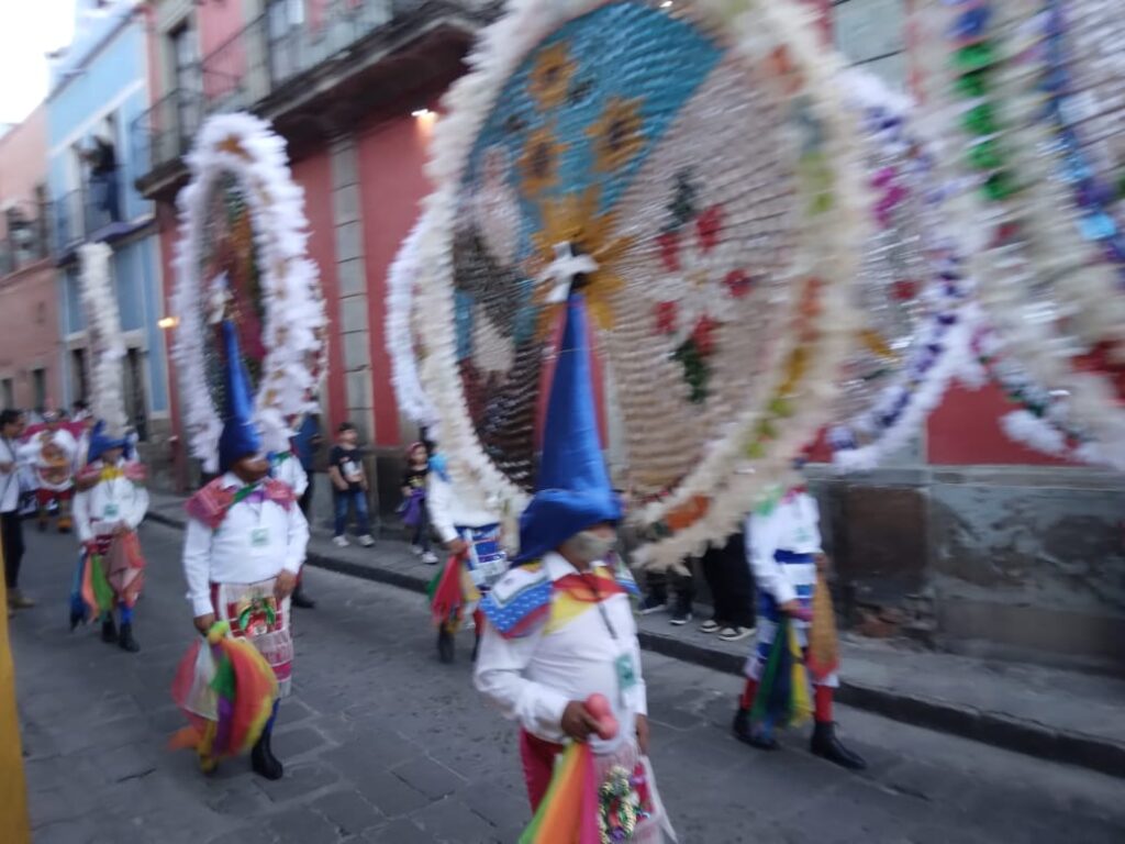 Veracruz inunda de luz al Cervantino con su Yolpaki 10 Veracruz Cervantino Yolpaki carnaval fandango music