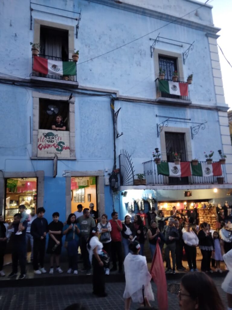 Veracruz inunda de luz al Cervantino con su Yolpaki 6 Veracruz Cervantino Yolpaki carnaval fandango music