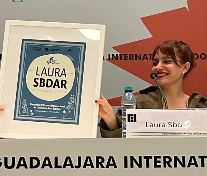 Laura Sbdar obtiene el Premio de Literatura Aura Estrada 2025 5 Laura Sbdar gana Premio de Literatura Aura Estrada
