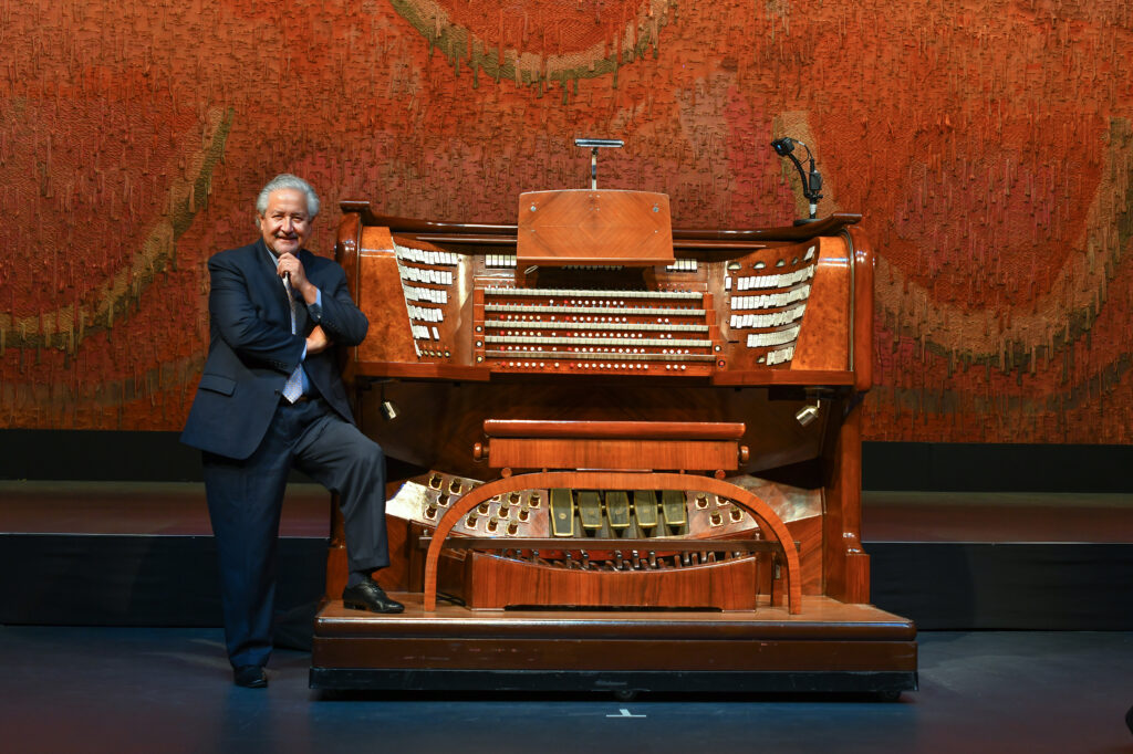 La música del órgano monumental regresa al Auditorio Nacional 6 La música del órgano monumental regresa a Auditorio