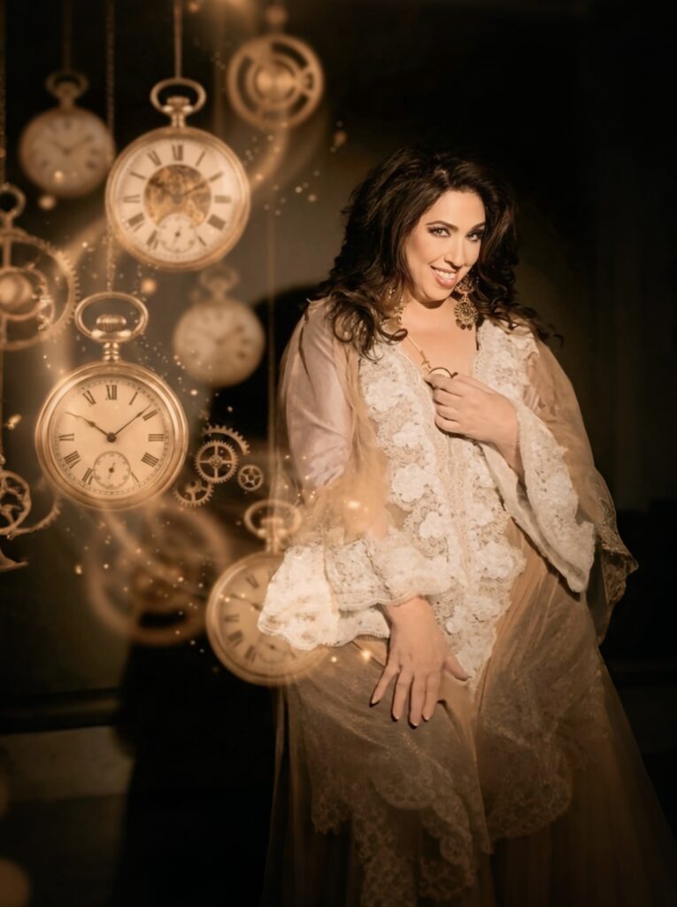 Regina Orozco estrenará cabaret en el Lunario 8 soprano Regina Orozco estrena cabaret en el Lunario