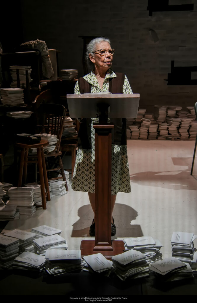 "Luisa Huertas pertenece al mismo mundo de María Moliner": Enrique Singer 10 Luisa Huertas pertenece al mismo mundo de Moliner