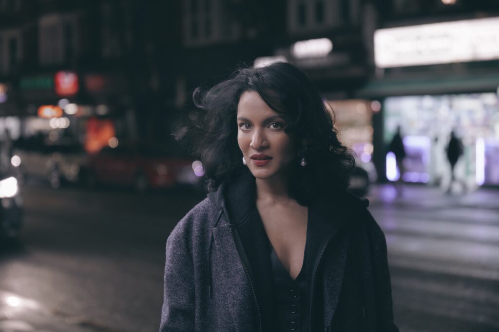 Anoushka Shankar debuta en México en sala Nezahualcóyotl 6 Anoushka Shankar debutara en la sala Nezahualcóyotl