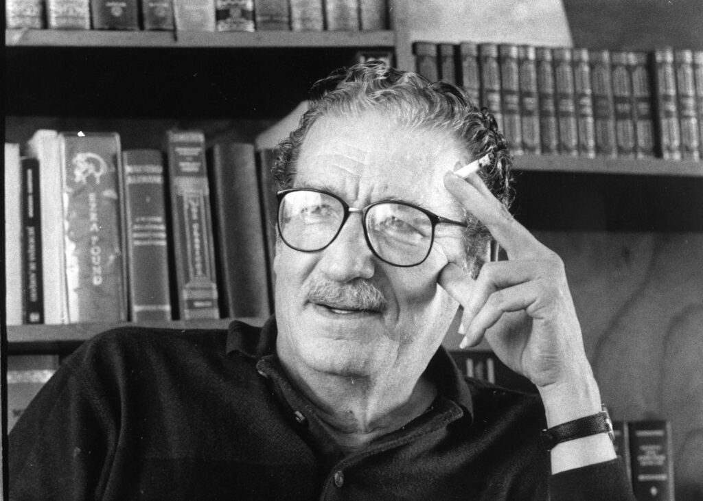 Jaime Sabines acompaña a los enamorados desde el siglo XX 9 Jaime Sabines acompaña enamorados desde el siglo XX