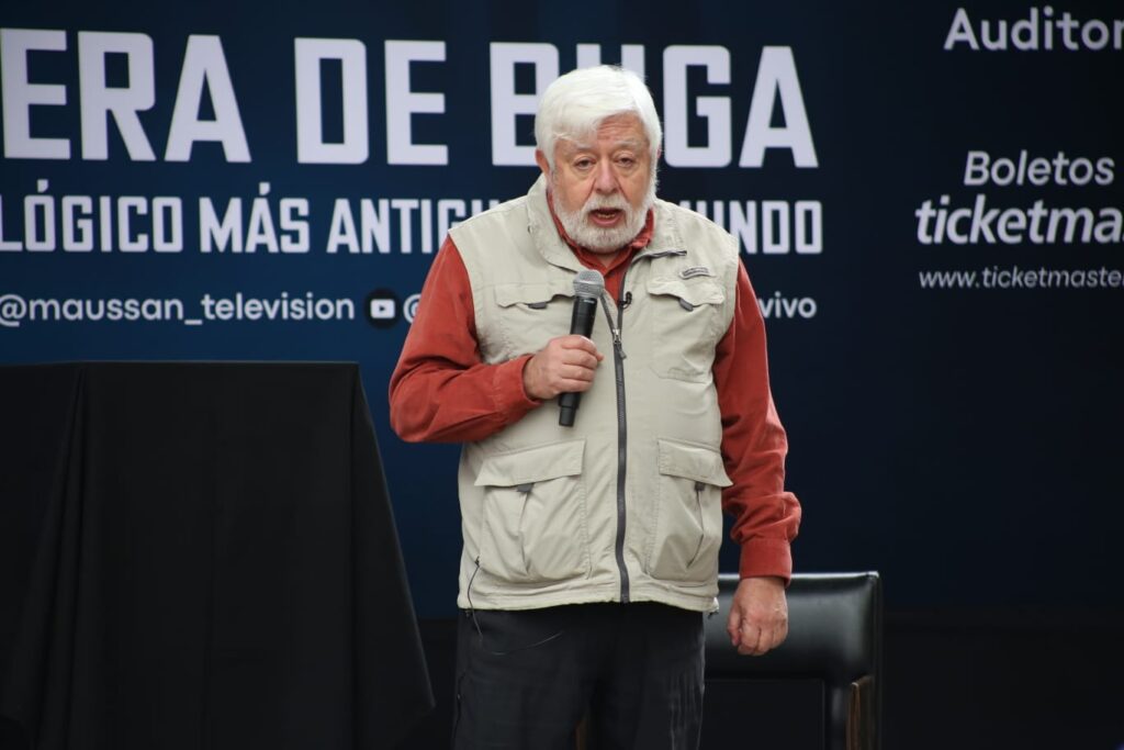 Jaime Maussan pasó por aeropuertos "artefacto de tecnología alienígena" como artesanía colombiana 9 jaime maussan esfera de buga (4)