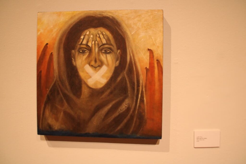 'Huellas visibles' expone la resiliencia de las mujeres frente a la violencia 8 Huellas visibles refleja la resiliencia de la mujer