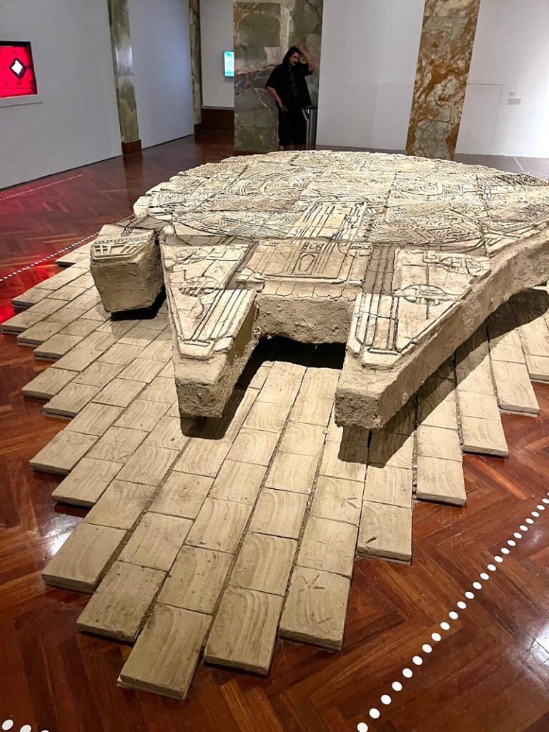 Instalan 70 obras de arte chicano en las salas de Bellas Artes 8 Instalan 70 piezas de arte chicano en Bellas Artes