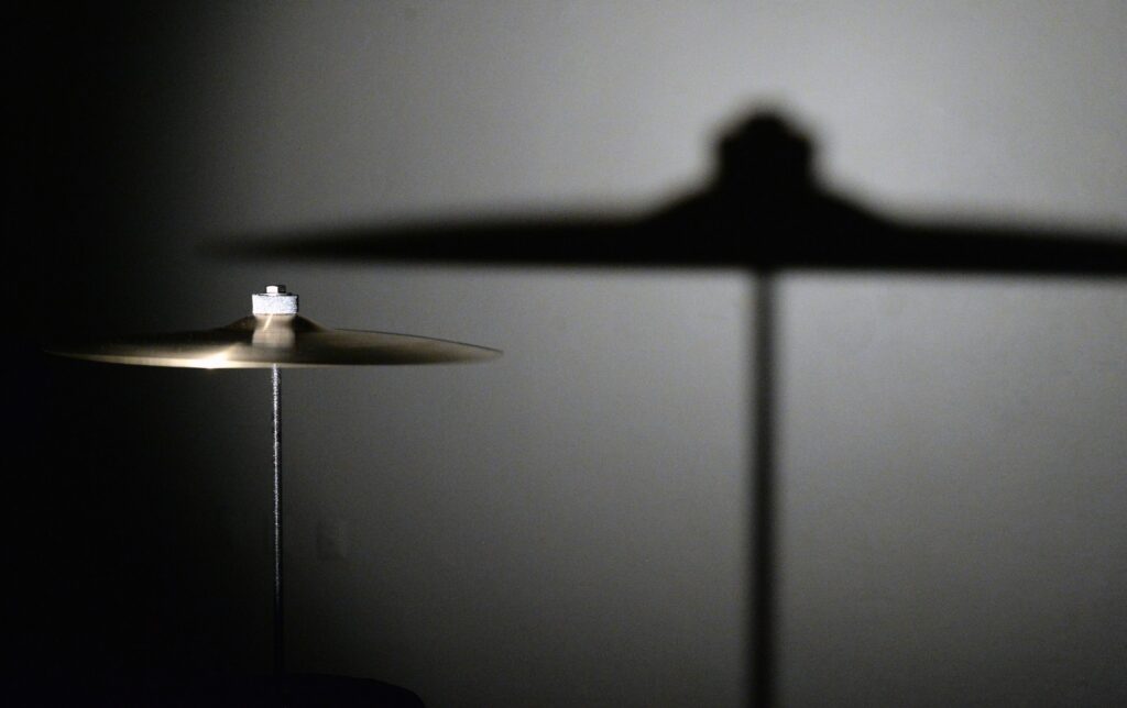 'Tramas resonantes' captura fenómenos naturales imperceptibles 8 ‘Tramas resonantes’ captura fenómenos imperceptibles