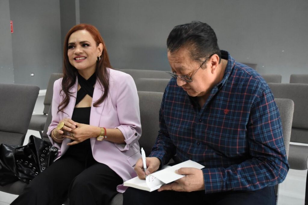 Campos Villeda y la conversación abierta con la literatura* 7 Campos y la conversación abierta con la literatura