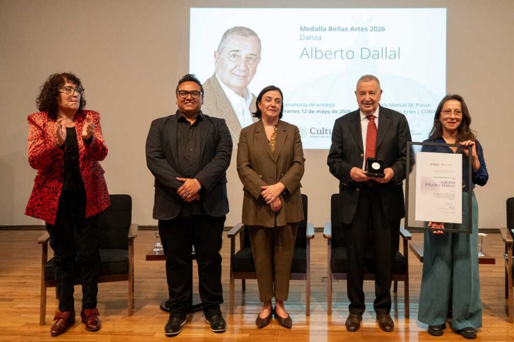 Alberto Dallal: "soy lo que he escrito y publicado, nadie más" 6 Dallal: “soy lo que he escrito y publicado, nadie más”