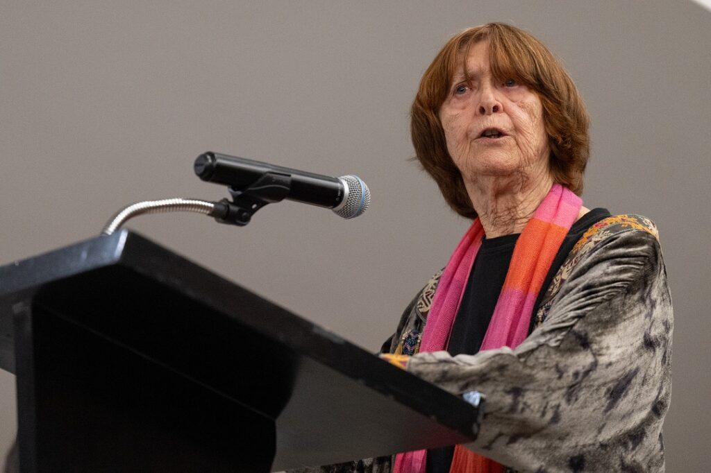 Gerda Gruber regresa al Museo de Arte Moderno a 50 años de su primera exposición 10 La artista Gerda Gruber recibe Medalla Bellas Artes