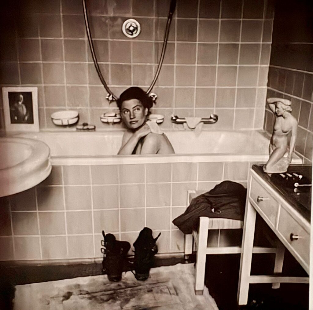 Leonora Carrington y Lee Miller: reencuentro en París 10 Leonora Carrington y Lee Miller: encuentro en París