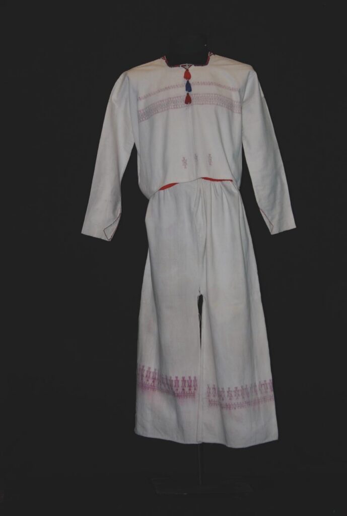 Serbia se viste con 44 trajes tradicionales indígenas 7 Serbia exhibe 44 conjuntos tradicionales indígenas