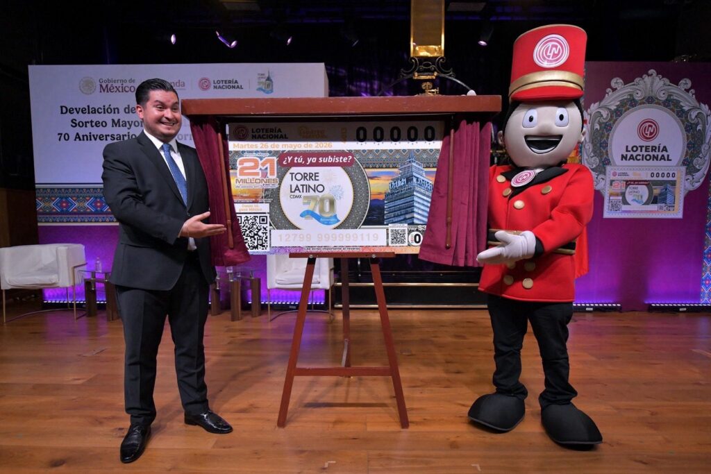 Torre Latinoamericana celebra 70 años de referente arquitectónico 8 Torre Latinoamericana celebra 70 años con Lotería