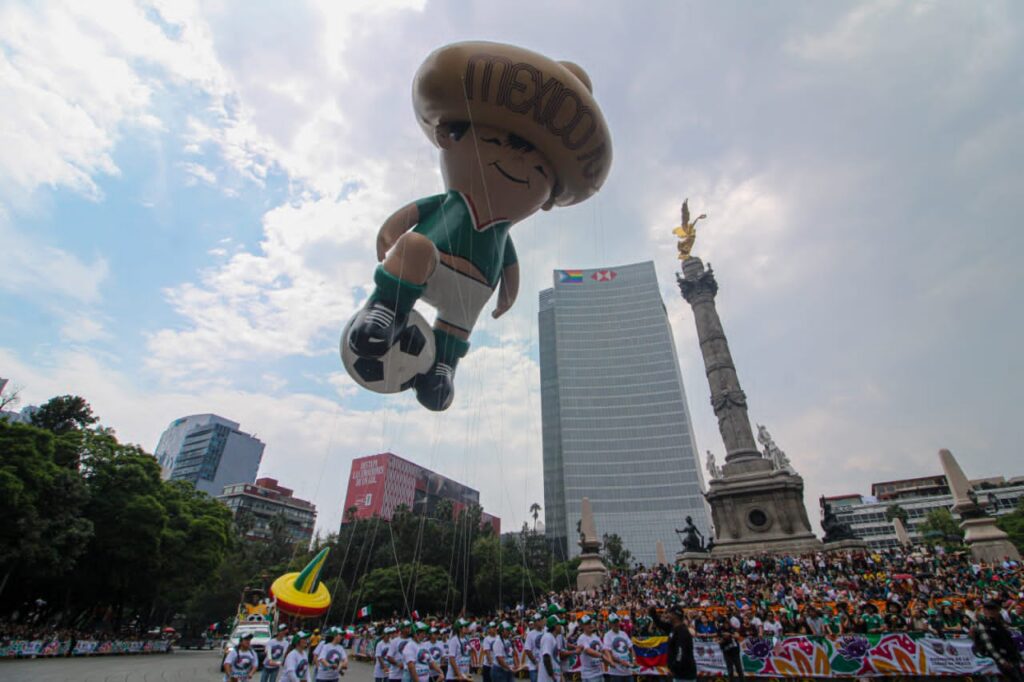 Desfile Mundialista trae de vuelta a Pique, Pelé y Maradona 7 Desfile Mundialista trae de vuelta Pelé y Maradona
