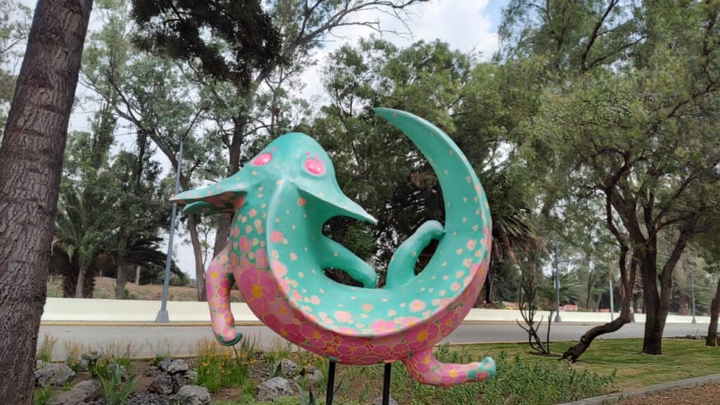 Llegan los primeros 20 ajolotes monumentales a Xochimilco 8 Exposición Ajolotes en el Corazón llega a Cuemanco