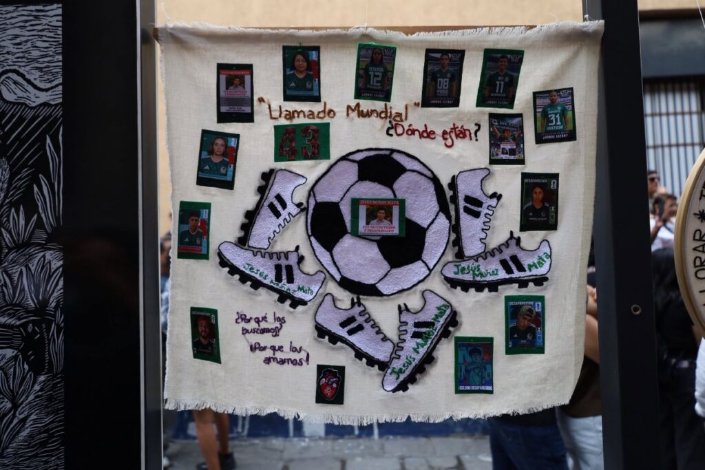 'Fuera de lugar' recupera el juego desde la identidad barrial 6 Exposición Fuera de lugar lleva el juego al barrio