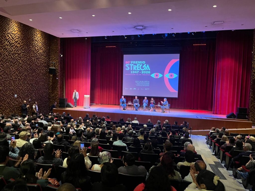 Italia presenta premio Strega en México rumbo a la FIL 8 Italia presenta premio Strega en México rumbo a la...