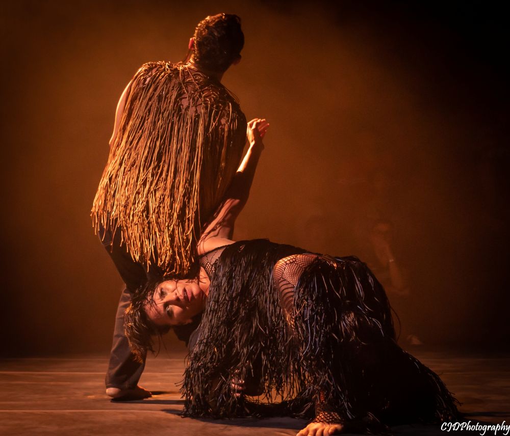 'Pagano' entrelaza supersticiones, impulsos, deseos y miedos 8 La puesta 'Pagano' danza entre lo sagrado y lo ritual