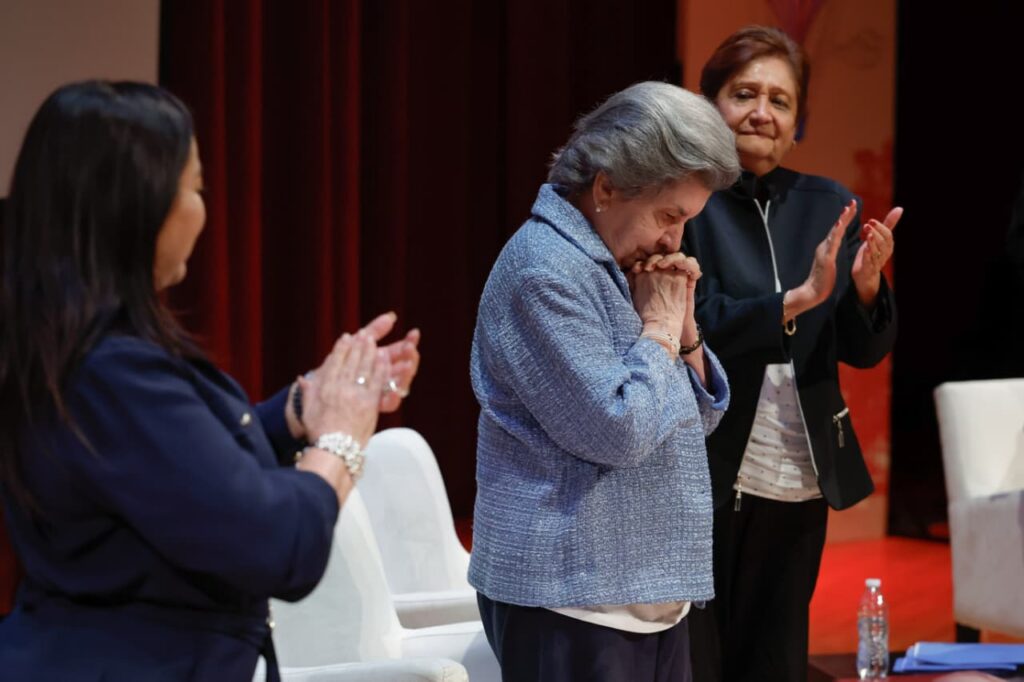 Obra de Maquívar es referencia para la formación de especialistas 6 Maquívar referente para formación de especialistas