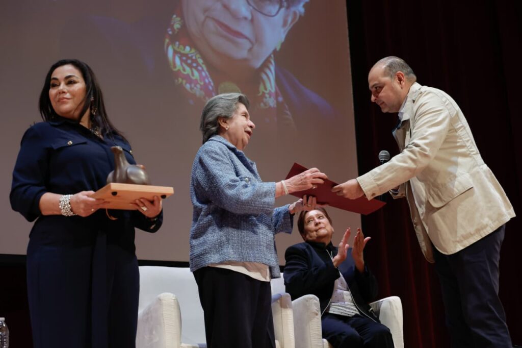 Obra de Maquívar es referencia para la formación de especialistas 7 Maquívar referente para formación de especialistas